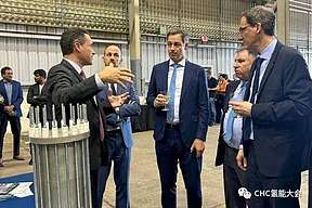 约翰·<b>考克利尔</b>在美国建设第一家碱性电解槽超级工厂